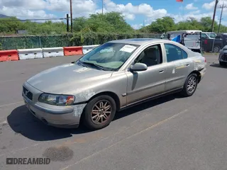 2003 Volvo S60 2.4L with VIN YV1RS61T332276236, listed as a IAAI auction lot 41850321 with 92,685 mi miles. Bid and sale history available at carsss.com. Image 2.