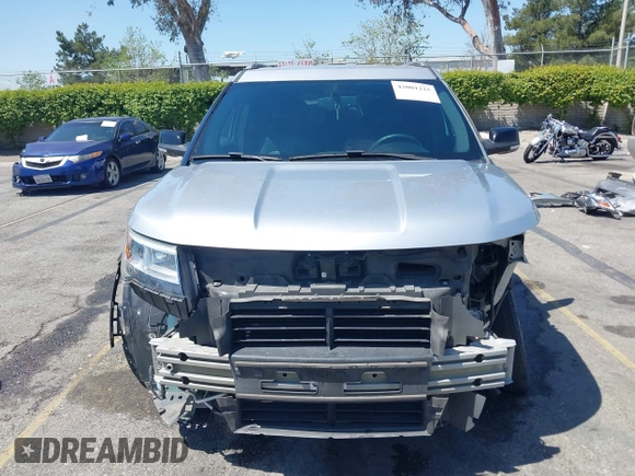 2017 Ford Explorer XLT with VIN 1FM5K7DH7HGD64293, listed as a IAAI auction lot 42001225 with 58,238 mi miles and . Bid and sale history available at carsss.com. Image 13.