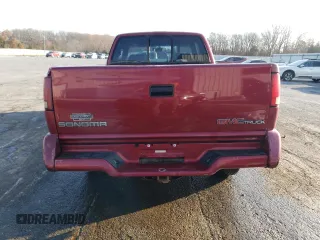 1997 GMC Sonoma SLS with VIN 1GTCT19W4V8511575, listed as a Copart auction lot 83266234 with 216,939 mi miles and Salvage Title. Bid and sale history available at carsss.com. Image 6.