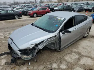2020 Ford Fusion SE z VIN 3FA6P0HD2LR134788, wystawiony jako Copart lot #40223214 z przebiegiem Nie podano mil oraz Szkoda całkowita • Salvage title. Historia ofert i sprzedaży dostępna na DreamBid. Obrazek 1.