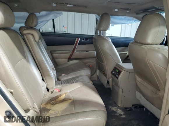 2012 Toyota Highlander Limited z VIN 5TDYK3EH8CS050319, wystawiony jako Copart lot #57393995 z przebiegiem 203 771 mil mil oraz Szkoda całkowita • Salvage title. Historia ofert i sprzedaży dostępna na DreamBid. Obrazek 11.