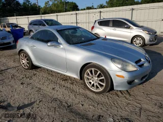 2005 Mercedes-Benz SLK-Class with VIN WDBWK56F35F052366, listed as a Copart auction lot 53032575 with 100,022 mi miles and Salvage Title. Bid and sale history available at carsss.com. Image 4.