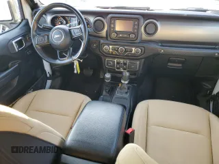 2020 Jeep Wrangler Unlimited Sport Altitude with VIN 1C4HJXDG0LW201057, listed as a Copart auction lot 86250234 with 38,237 mi miles and Salvage title. Bid and sale history available at DreamBid. Image 8.