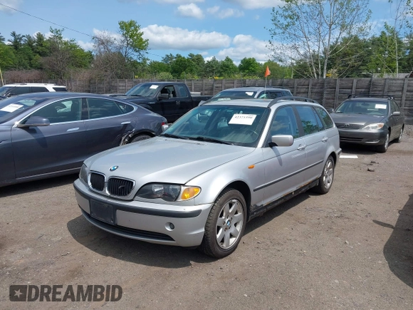2002 BMW 3 Series 325xi with VIN WBAEP33422PF00009, listed as a IAAI auction lot 42371590 with 361,936 mi miles and . Bid and sale history available at DreamBid. Image 2.