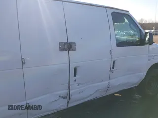 2004 Ford Econoline Cargo with VIN 1FTSE34L24HB14511, listed as a IAAI auction lot 41480626 with 262,381 mi miles and . Bid and sale history available at carsss.com. Image 6.