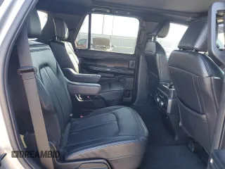2021 Ford Expedition Limited с VIN 1FMJU1KT1MEA86641, выставлен на аукционе Copart как лот 79850364 с пробегом 70 027 миль миль и Списание • Salvage title. История ставок и продаж доступна на DreamBid. Изображение 11.