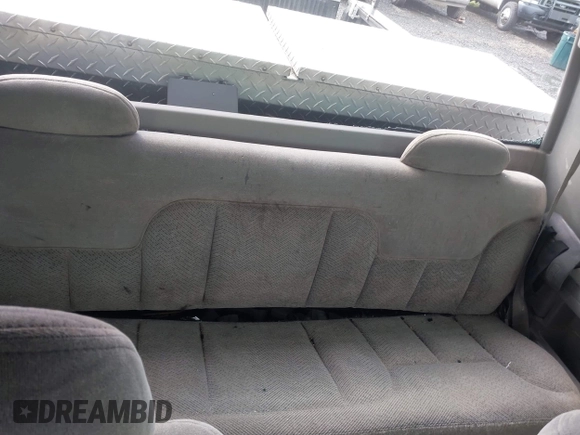 1997 Chevrolet Silverado 1500 with VIN 1GCEK19RXVE110345, listed as a IAAI auction lot 41911626 with 261,908 mi miles and . Bid and sale history available at DreamBid. Image 8.