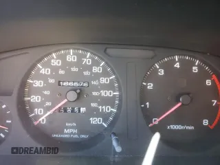 1996 Nissan Pathfinder XE z VIN JN8AR05Y6TW021708, wystawiony jako Copart lot #72991034 z przebiegiem 186 576 mil mil oraz Szkoda całkowita • Salvage title. Historia ofert i sprzedaży dostępna na DreamBid. Obrazek 9.