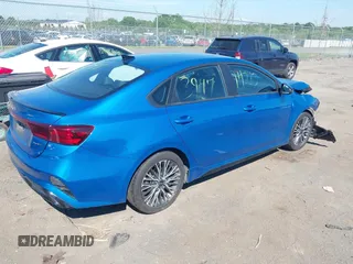 2023 Kia Forte GT-Line with VIN 3KPF54AD0PE568996, listed as a IAAI auction lot 39471420 with 72,969 mi miles. Bid and sale history available at carsss.com. Image 4.