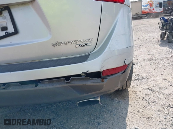 2008 Hyundai Veracruz GLS with VIN KM8NU73C38U075087, listed as a IAAI auction lot 42817571 with 185,379 mi miles and . Bid and sale history available at DreamBid. Image 12.