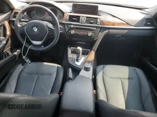 2015 BMW 3 Series 328i z VIN WBA3C1C52FK122225, wystawiony jako Copart lot #57556555 z przebiegiem 69 193 mil mil oraz Szkoda całkowita • Salvage title. Historia ofert i sprzedaży dostępna na DreamBid. Obrazek 8.