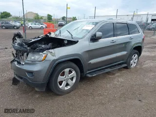 2011 Jeep Grand Cherokee Laredo with VIN 1J4RR4GG3BC718953, listed as a IAAI auction lot 39421353 with 1 mi miles. Bid and sale history available at carsss.com. Image 2.