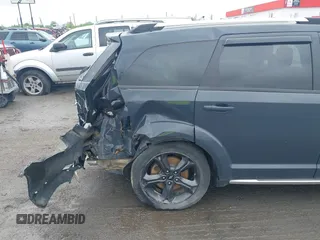 2018 Dodge Journey Crossroad with VIN 3C4PDDGGXJT514620, listed as a IAAI auction lot 42117159 with 110,252 mi miles. Bid and sale history available at carsss.com. Image 18.