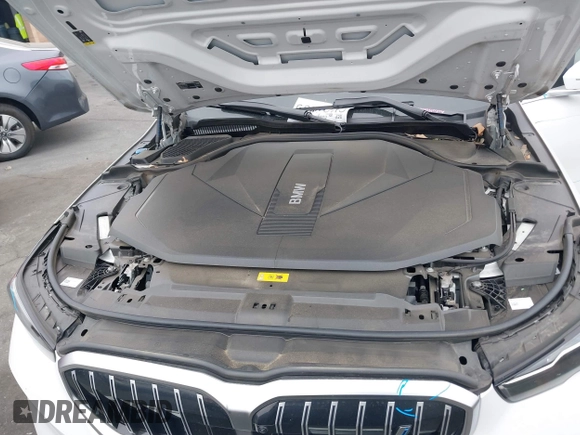 2024 BMW i5 eDrive40 with VIN WBY33FK03RCR99079, listed as a IAAI auction lot 42028540 with 28,827 mi miles and . Bid and sale history available at DreamBid. Image 10.
