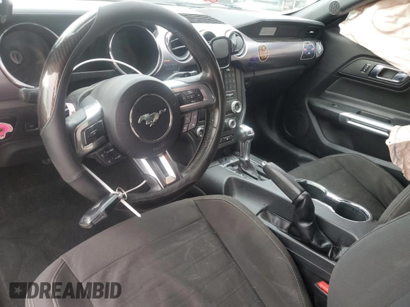 2016 Ford Mustang EcoBoost z VIN 1FA6P8TH9G5331491, wystawiony jako Copart lot #54219855 z przebiegiem 135 617 mil mil oraz Szkoda całkowita • Salvage title. Historia ofert i sprzedaży dostępna na DreamBid. Obrazek 8.