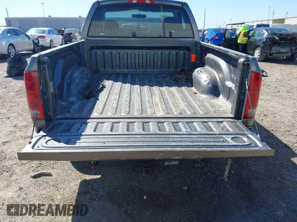 2002 Dodge 1500 z VIN 1D7HA16K72J251518, wystawiony jako IAAI lot #41680014 z przebiegiem 170 376 mil mil oraz . Historia ofert i sprzedaży dostępna na DreamBid. Obrazek 18.