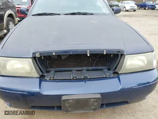 2003 Mercury Marauder with VIN 2MEHM75V33X674412, listed as a IAAI auction lot 41879734 with 181,984 mi miles. Bid and sale history available at carsss.com. Image 6.