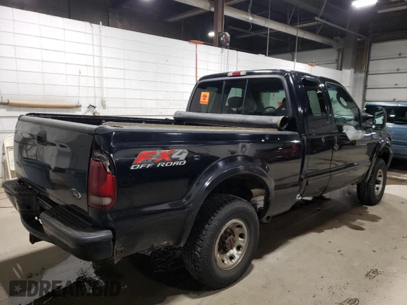 2003 Ford Super Duty F-250 XL with VIN 1FTNX21L73EA47023, listed as a Copart auction lot 81932114 with Not Provided miles and Salvage Title. Bid and sale history available at carsss.com. Image 3.