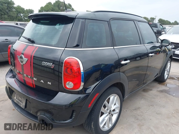 2014 MINI Countryman S z VIN WMWZC3C58EWT01074, wystawiony jako IAAI lot #42238095 z przebiegiem 83 252 mil mil oraz . Historia ofert i sprzedaży dostępna na DreamBid. Obrazek 4.