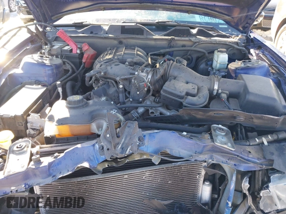 2014 Ford Mustang V6 with VIN 1ZVBP8AM6E5301075, listed as a IAAI auction lot 41427149 with 119,277 mi miles and . Bid and sale history available at carsss.com. Image 10.