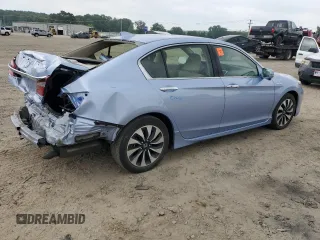 2017 Honda Accord Touring z VIN JHMCR6F75HC002359, wystawiony jako Copart lot #56608495 z przebiegiem 46 273 mil mil oraz Szkoda całkowita • Salvage title. Historia ofert i sprzedaży dostępna na DreamBid. Obrazek 3.