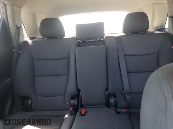2013 Kia Sorento LX z VIN 5XYKT3A6XDG413614, wystawiony jako Copart lot #57175205 z przebiegiem 152 086 mil mil oraz Szkoda całkowita • Salvage title. Historia ofert i sprzedaży dostępna na DreamBid. Obrazek 10.