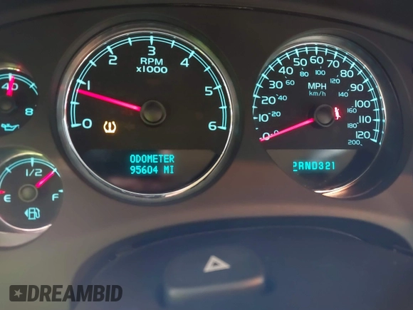 2007 Chevrolet Suburban LT с VIN 1GNFK16357J254729, выставлен на аукционе IAAI как лот 41542483 с пробегом 95 604 миль миль и . История ставок и продаж доступна на DreamBid. Изображение 7.
