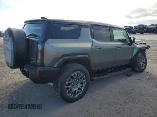2024 GMC Hummer EV 3X with VIN 1GKB0RDC5RU100784, listed as a Copart auction lot 82634054 with 7,515 mi miles and Salvage Title. Bid and sale history available at carsss.com. Image 3.