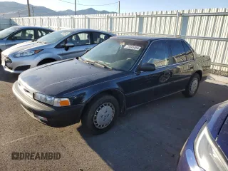 1991 Honda Accord LX with VIN JHMCB7653MC070985, listed as a Copart auction lot 72045464 with 111,911 mi miles and Salvage Title. Bid and sale history available at carsss.com. Image 1.
