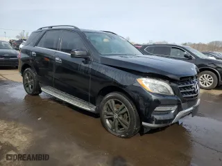 2013 Mercedes-Benz M-Class ML 350 with VIN 4JGDA5HBXDA182710, listed as a Copart auction lot 48494985 with 152,832 mi miles and Salvage Title. Bid and sale history available at carsss.com. Image 4.