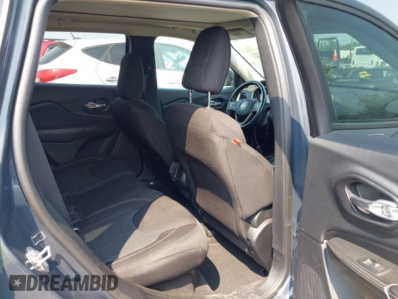 2017 Jeep Cherokee Latitude с VIN 1C4PJLCB7HW507397, выставлен на аукционе IAAI как лот 42382161 с пробегом 87 359 миль миль и . История ставок и продаж доступна на DreamBid. Изображение 8.