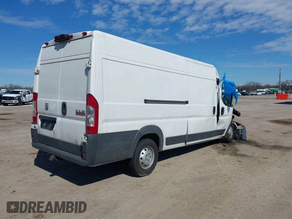 2018 Ram ProMaster Cargo with VIN 3C6URVJG2JE102819, listed as a IAAI auction lot 41633724 with Not Provided miles. Bid and sale history available at carsss.com. Image 4.