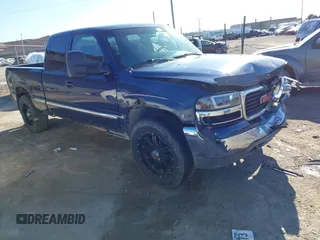 2002 GMC Sierra 1500 SLE with VIN 1GTEK19T32E194435, listed as a IAAI auction lot 42050716 with 190,875 mi miles and . Bid and sale history available at DreamBid. Image 1.