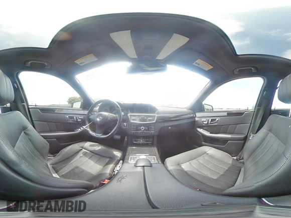 2010 Mercedes-Benz E 550 Luxury с VIN WDDHF7CB7AA225685, выставлен на аукционе Copart как лот 60713225 с пробегом 176 210 миль миль и Списание • Salvage title. История ставок и продаж доступна на DreamBid. Изображение 14.