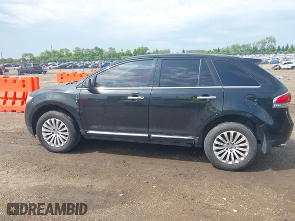 2012 Lincoln MKX z VIN 2LMDJ8JK8CBL17752, wystawiony jako IAAI lot #42430515 z przebiegiem 220 452 mil mil oraz . Historia ofert i sprzedaży dostępna na DreamBid. Obrazek 14.
