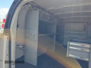 2021 Chevrolet Express Cargo с VIN 1GCWGAFP2M1166293, выставлен на аукционе IAAI как лот 42566387 с пробегом 116 410 миль миль и . История ставок и продаж доступна на DreamBid. Изображение 18.
