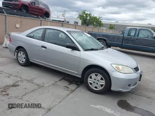 2005 Honda Civic Cpe VP with VIN 1HGEM21105L058145, listed as a IAAI auction lot 42137371 with 207,361 mi miles. Bid and sale history available at carsss.com. Image 1.