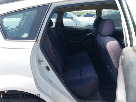 2004 Pontiac Vibe with VIN 5Y2SL62814Z428263, listed as a IAAI auction lot 42304128 with 180,004 mi miles and . Bid and sale history available at DreamBid. Image 8.