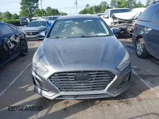 2018 Hyundai Sonata SEL z VIN 5NPE34AFXJH629342, wystawiony jako IAAI lot #42201503 z przebiegiem 122 664 mil mil oraz . Historia ofert i sprzedaży dostępna na DreamBid. Obrazek 12.