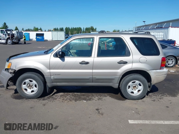 2001 Ford Escape XLS с VIN 1FMYU01B11KA16460, выставлен на аукционе IAAI как лот 42346546 с пробегом 264 160 миль миль и . История ставок и продаж доступна на DreamBid. Изображение 14.