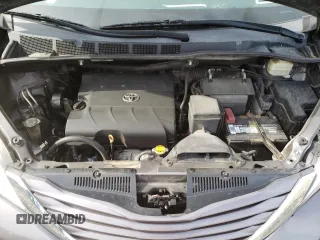2016 Toyota Sienna LE AAS с VIN 5TDKK3DCXGS748822, выставлен на аукционе Copart как лот 56615505 с пробегом 128 191 миль миль и Списание • Salvage title. История ставок и продаж доступна на DreamBid. Изображение 12.