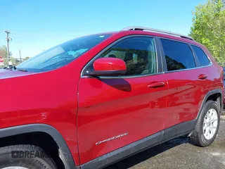 2017 Jeep Cherokee Latitude с VIN 1C4PJMCS4HW563755, выставлен на аукционе IAAI как лот 41982417 с пробегом 102 243 миль миль и . История ставок и продаж доступна на DreamBid. Изображение 14.