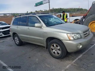 2003 Toyota Highlander with VIN JTEHF21A530149413, listed as a IAAI auction lot 42029078 with 451,021 mi miles. Bid and sale history available at carsss.com. Image 1.