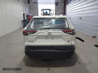 2022 Toyota RAV4 XLE with VIN 2T3P1RFV8NW286279, listed as a IAAI auction lot 41672654 with 56,984 mi miles. Bid and sale history available at carsss.com. Image 16.