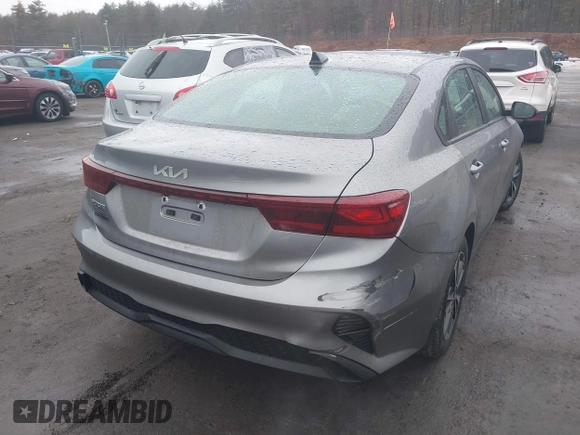 2023 Kia Forte LXS z VIN 3KPF24ADXPE544309, wystawiony jako IAAI lot #41722008 z przebiegiem 61 154 mil mil oraz . Historia ofert i sprzedaży dostępna na DreamBid. Obrazek 4.