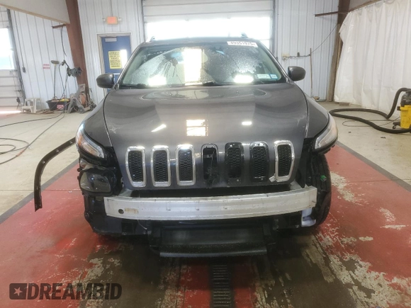 2016 Jeep Cherokee Latitude with VIN 1C4PJMCB6GW122773, listed as a Copart auction lot 49351975 with 143,587 mi miles and Salvage Title. Bid and sale history available at carsss.com. Image 5.