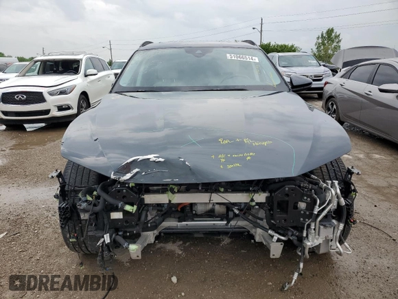2022 Audi e-tron Premium Plus z VIN WA1LAAGE9NB010971, wystawiony jako Copart lot #51066514 z przebiegiem 26 885 mil mil oraz Szkoda całkowita • Salvage title. Historia ofert i sprzedaży dostępna na DreamBid. Obrazek 5.