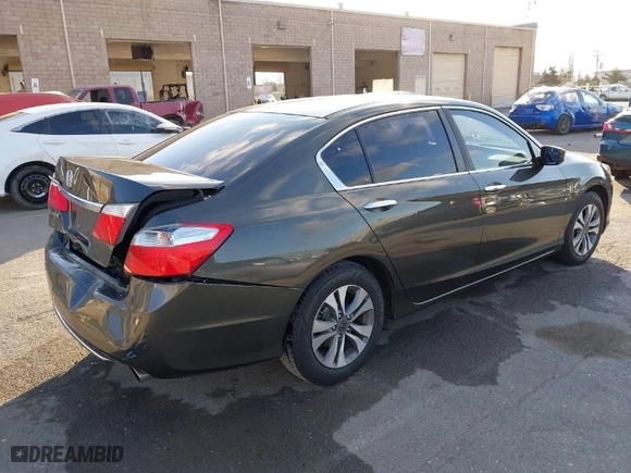 2015 Honda Accord Sedan LX with VIN 1HGCR2F39FA040405, listed as a IAAI auction lot 41884020 with 125,589 mi miles. Bid and sale history available at carsss.com. Image 4.