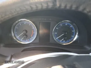 2019 Toyota Corolla L z VIN 2T1BURHE1KC198906, wystawiony jako Copart lot #87813125 z przebiegiem Nie podano mil oraz Nie do naprawy • Non repairable. Historia ofert i sprzedaży dostępna na DreamBid. Obrazek 9.
