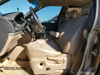 2005 Saturn Relay 3 with VIN 5GZDV23L15D194668, listed as a Copart auction lot 49171695 with 318,155 mi miles and Salvage Title. Bid and sale history available at DreamBid. Image 7.